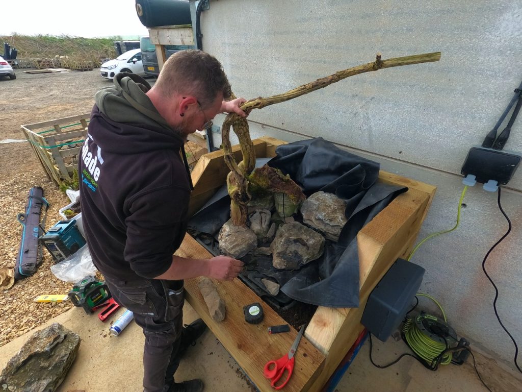 Tekmovanje v gradnji vodnih motivov 7.